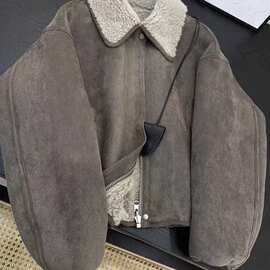 2025新款麂皮绒外套韩系羊羔毛皮毛一体短款机车服皮衣女冬小个子