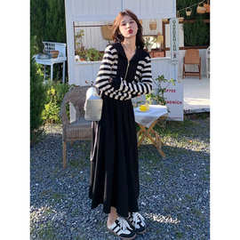 超显瘦哺乳连衣裙春秋季外出辣妈新款产后喂奶毛衣假两件针织长裙