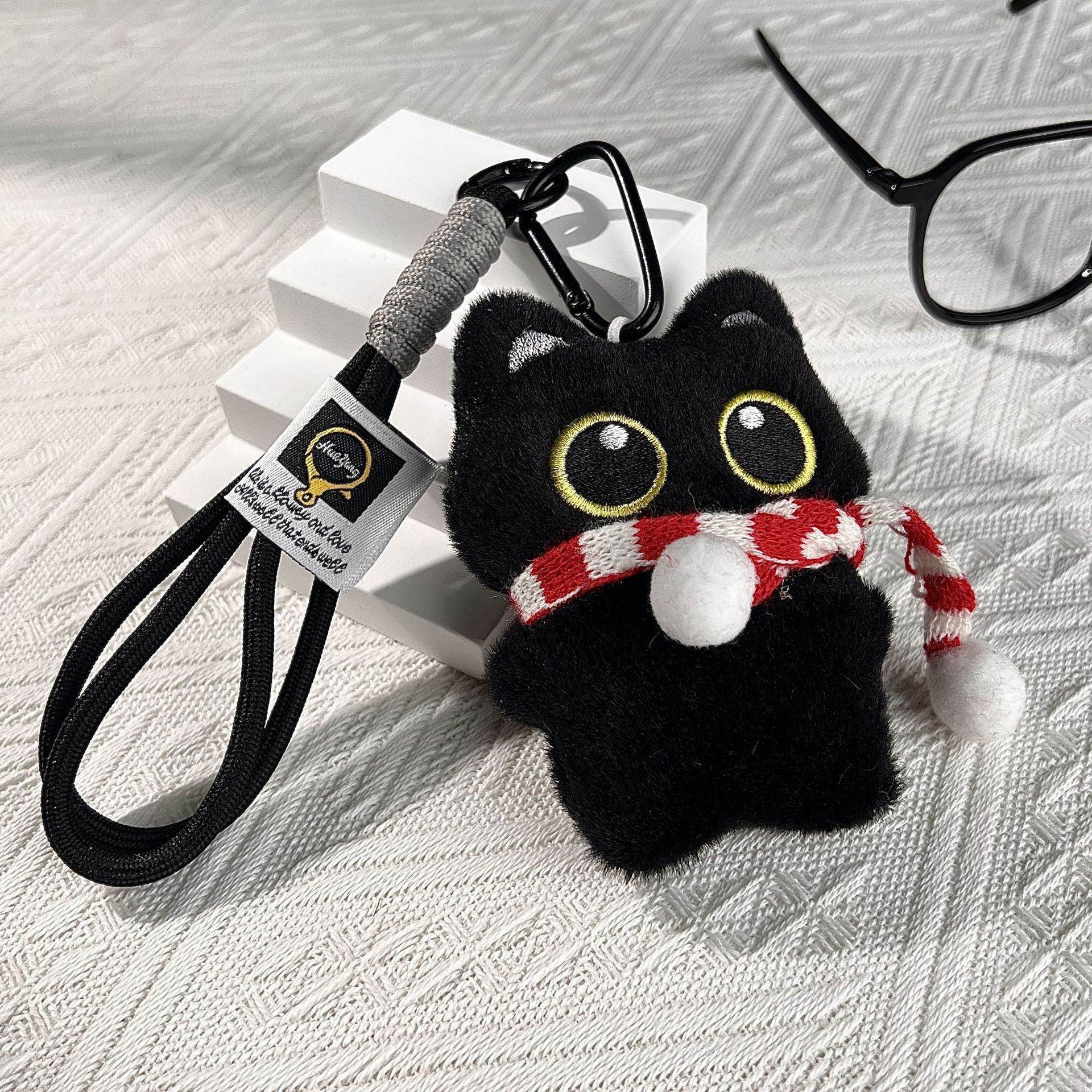 Muñecas chirriantes juguetes para niños accesorios de peluche colgantes llaveros de automóviles muñecas gatos al por mayor