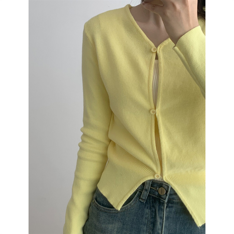 Summer design short sweater
