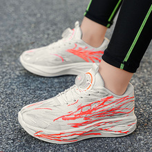 2025春秋款心跳6代碳板跑鞋学生男童跑步运动新款缓冲减震女潮鞋