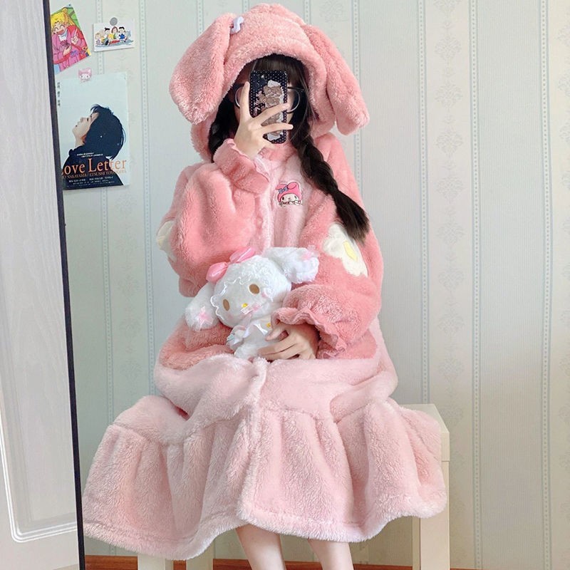 秋冬のベルベットの暖かいサンゴのベルベットのパチャ犬の寝衣の家の服の美楽ティのモンスターのパジャマは代行できます。|undefined
