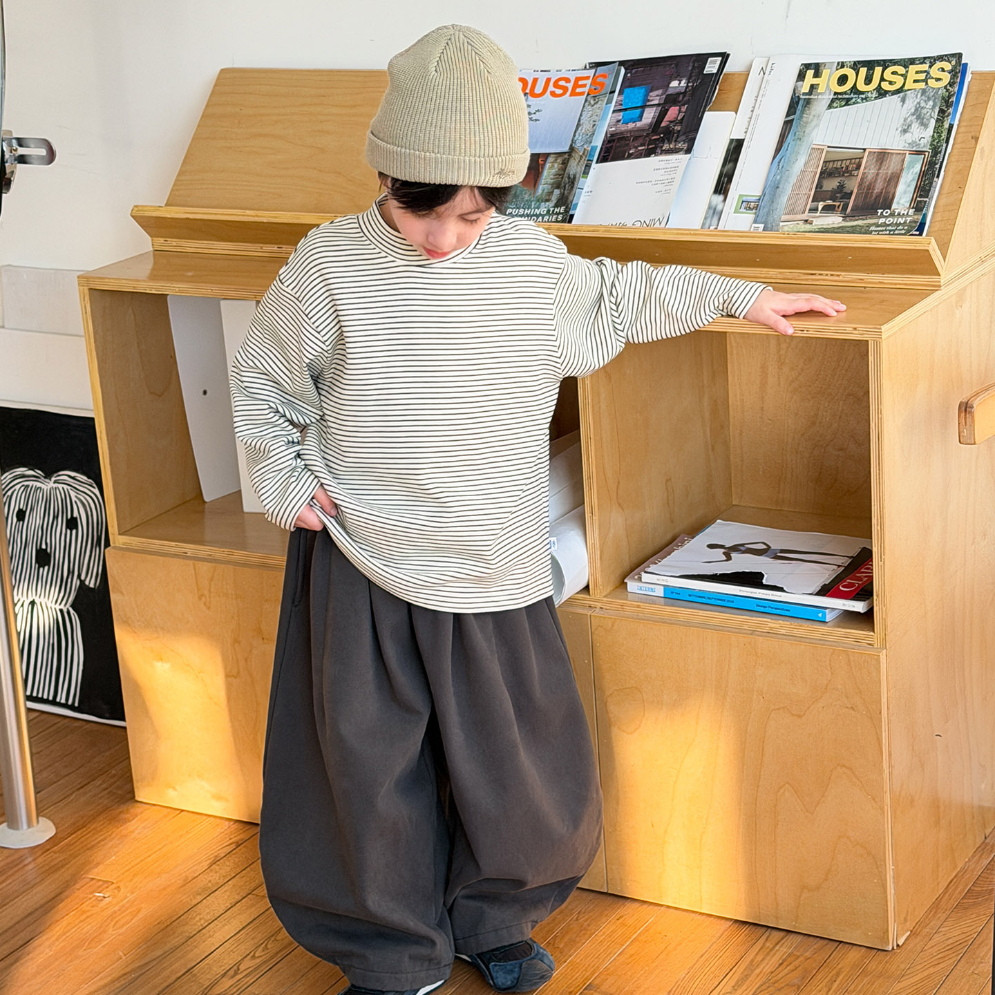 Ropa infantil para niños camiseta de cuello medio alto para niños camiseta de mangas largas engrosada otoño y invierno nueva chaqueta cálida en el interior de la moda T