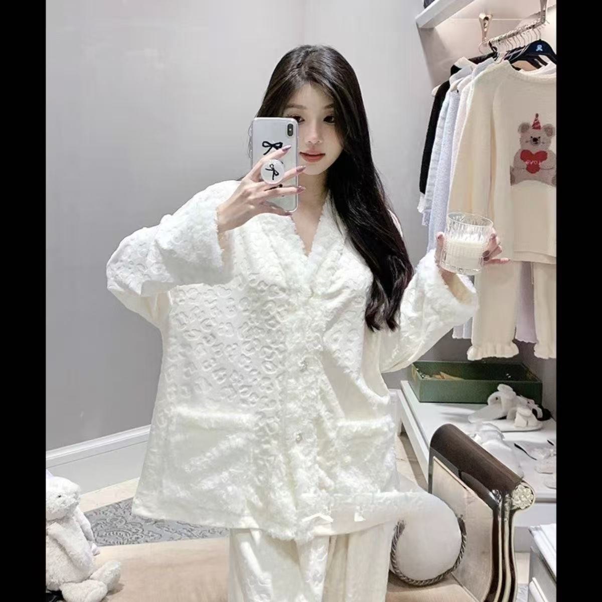 睡衣女秋冬季高级厚绒潮版宽松家居服爆款小清新海岛绒网红套装