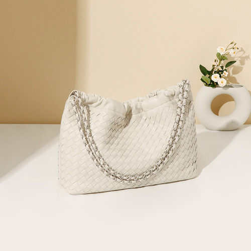 New Sheen Wind Plain Color Elegant Knitted Cloud Bag Fashion Trend Underarm Bag Simple Versatile Shoulder Bag for Women