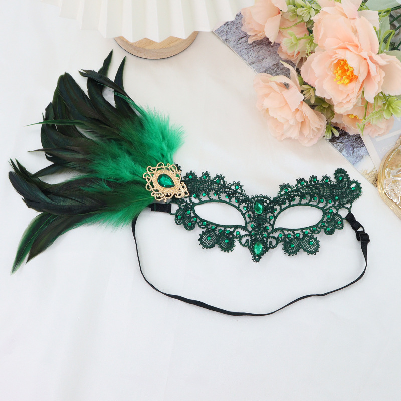 Carnaval Peacock Diamond Lace Half Face Mask Peacock Brilliant Gold Stamping Phoenix Mask Accesorios de baile de fiesta