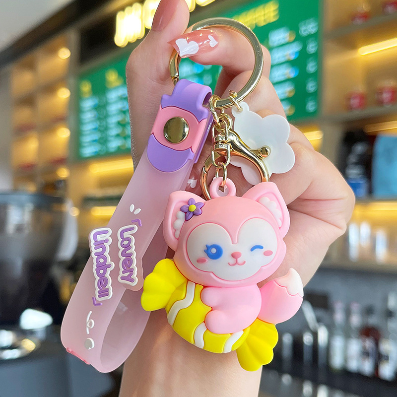 Venta directa de fábrica llavero colgante pequeño muñeca tridimensional llavero de coche mochila escolar colgante puesto al por mayor productos pequeños