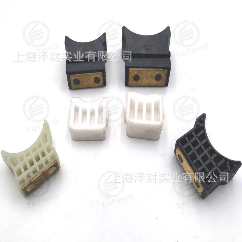 叉车门架支持滑块 滚轮缓冲块 1864460957 尼龙耐磨滑块