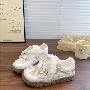 2025 new thick-soled German training shoes students youth foreign style Joker white shoes front lace-up sports casual shoes wholesale