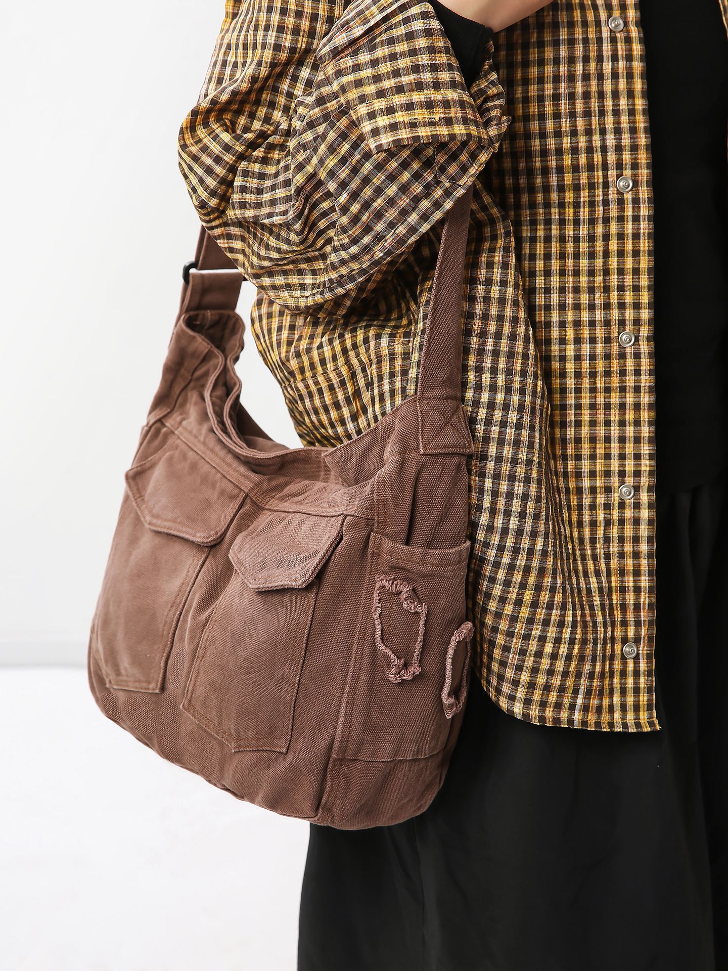 Capacious shopping bag
