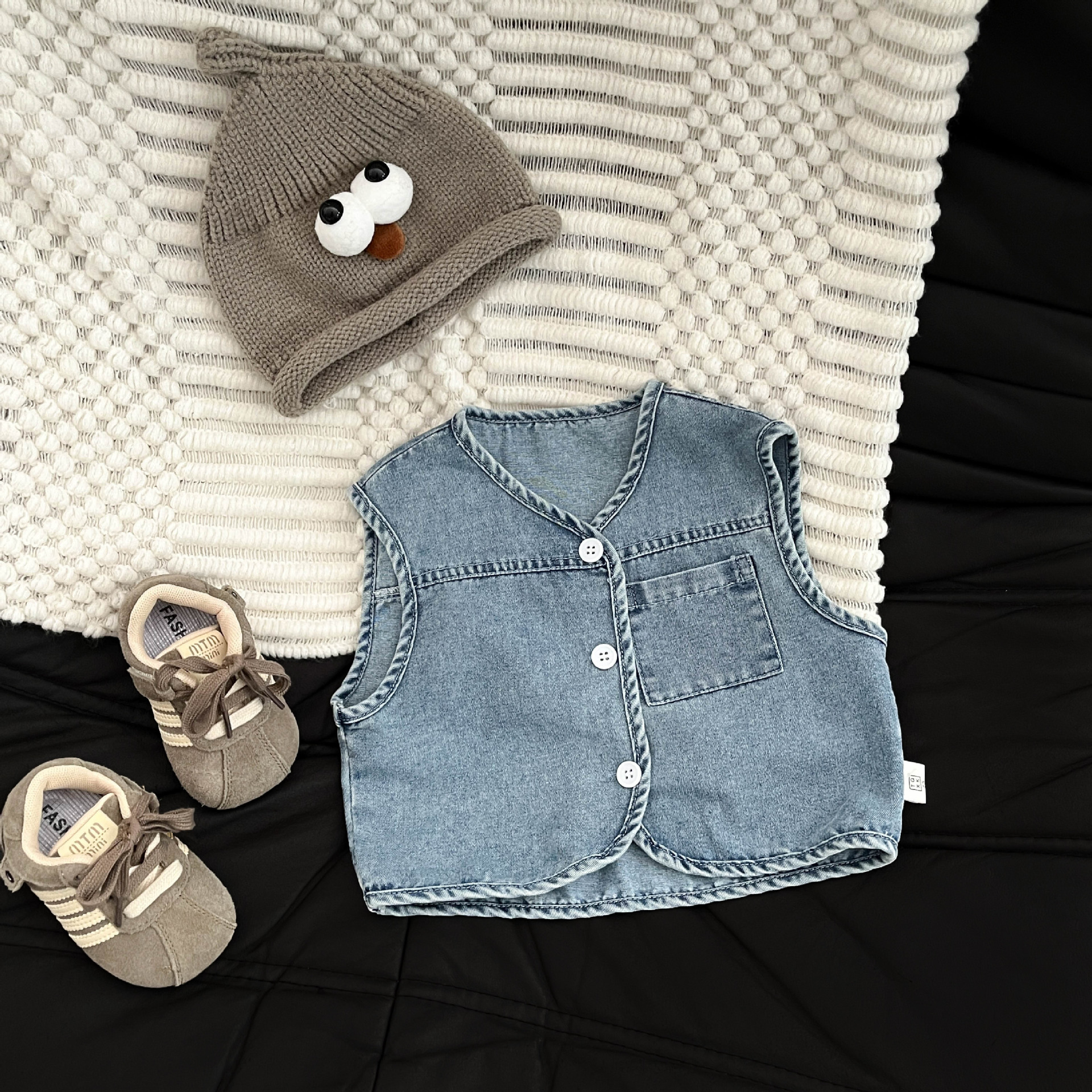 Ropa de bebé de otoño chaleco de estilo extranjero chaleco de moda cool con chaqueta de hombro de vaquero para niños ropa de otoño para bebé abrazadera de caballo