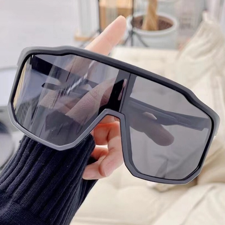 Cycling Windproof Glasses Outdoor Large Frame Cycling Ski Goggles Mountaineering Road Mountain Bike Sports Goggles Women