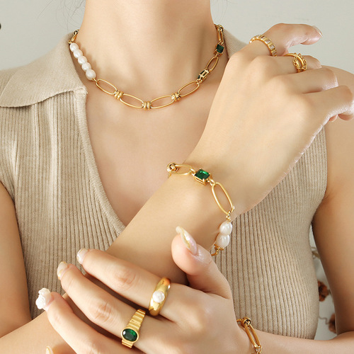 Gentle temperament retro style emerald zircon freshwater pearl splicing necklace niche personalized bracelet jewelry set