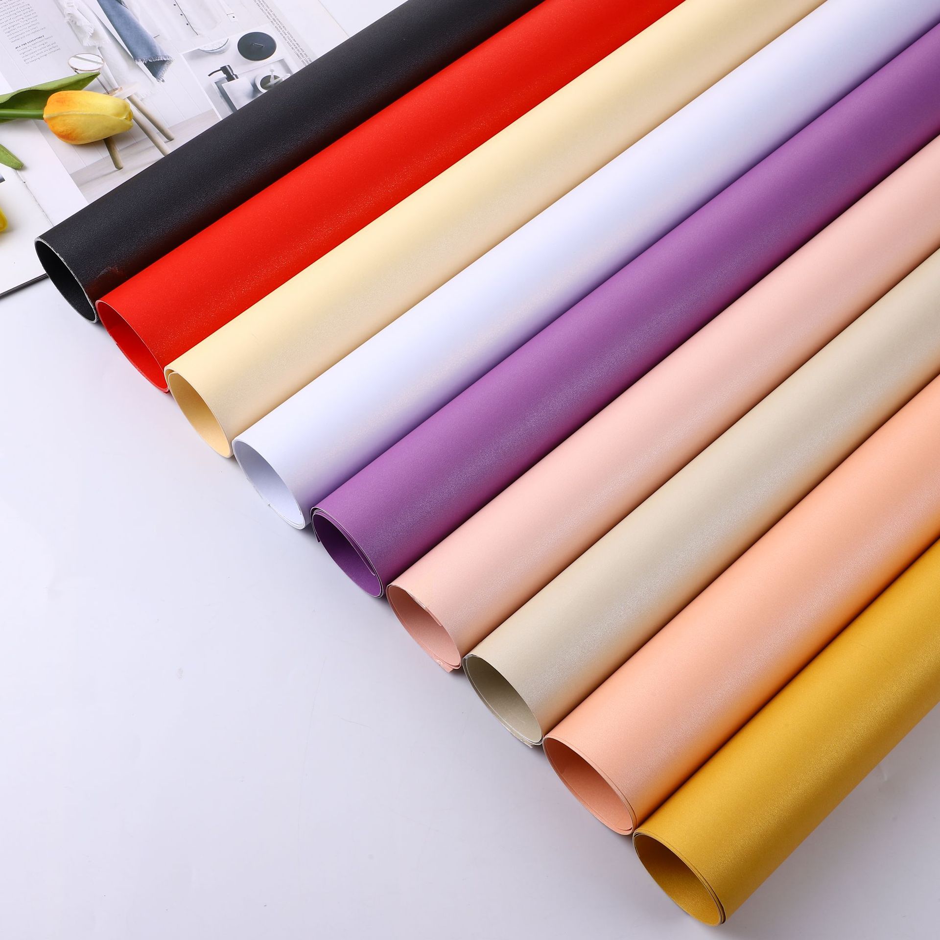 210 gramos de papel de doble cara perlada de lujo empaque especial de papel estampado sobre fuente de fábrica