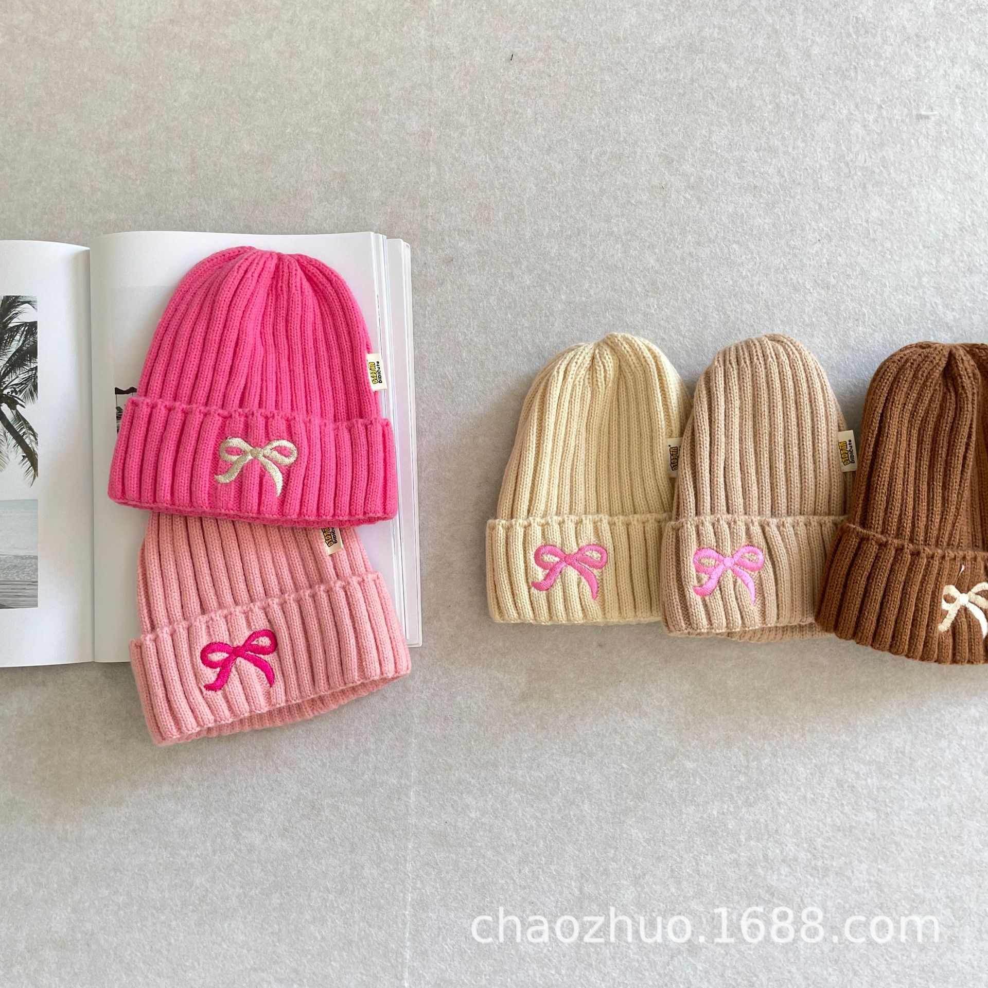 Pink embroidered bow children's wool hat, versatile pointed hat