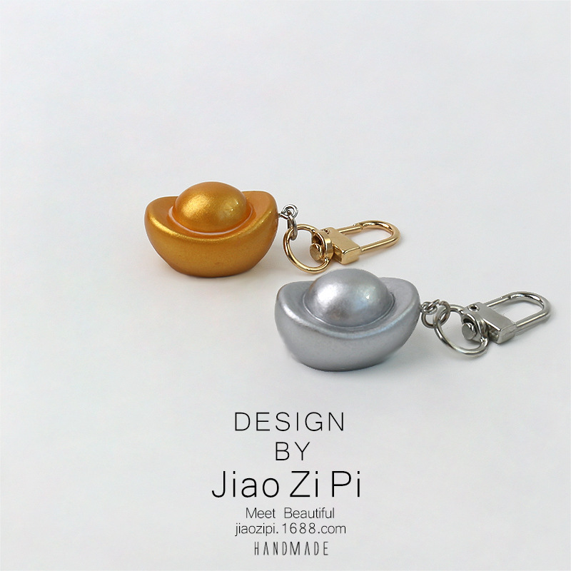 Personalized financial resources rolling simulation gold ingot key chain simple hanging accessories daily car accessories all-match accessories Personalized financial resources rolling simulation gold ingot key chain simple hanging accessories daily car accessories all-match accessories