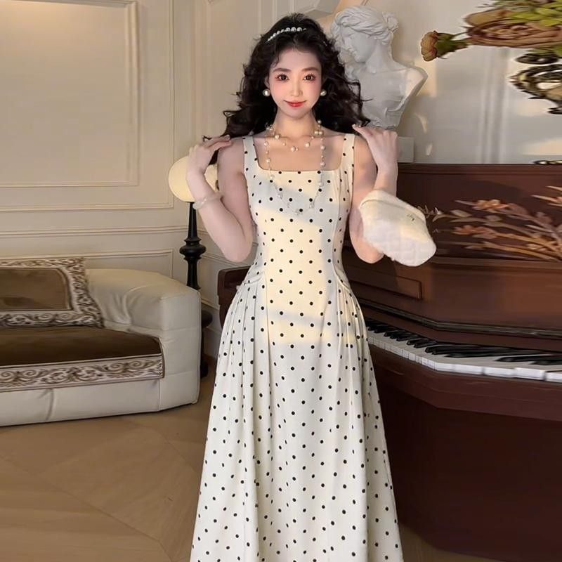 Plus-Size French-Style First Love Gentle Style Spaghetti Strap Dress for Spring, Slimming Inner Wear with Elegant Square-Neck Polka Dot Dress