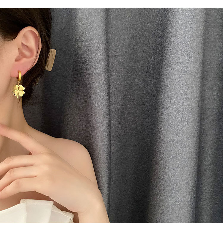 8g Weight Earrings Event & Party Supplies Fashion Four Leaf Clover Titanium Steel Plating Drop Earrings 1 Pair