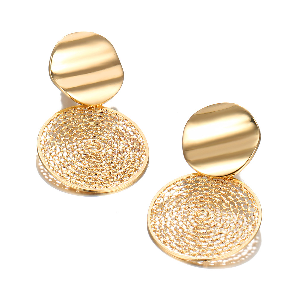 Fashion Gold Catcher Earrings display picture 3