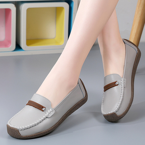 Spring and summer large size soft sole mother's shoes cowhide bean shoes women's casual shoes flat nurse shoes single shoes women's work shoes