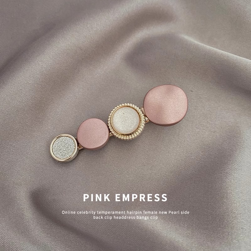 Pequeño clip de cabello de perla clip de cabello de mujer nuevo clip lateral de alta gama exquisita adornamiento para el cabello al por mayor