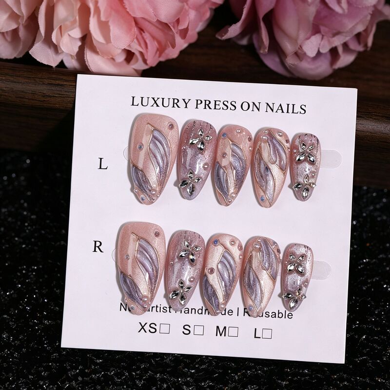 Handmade wearable nail art: lavender and purple aurora feather wing butterfly design, almond-shaped nails, a luxurious and high-end look, ready-made nail tips Handmade wearable nail art: lavender and purple aurora feather wing butterfly design, almond-shaped nails, a luxurious and high-end look, ready-made nail tips