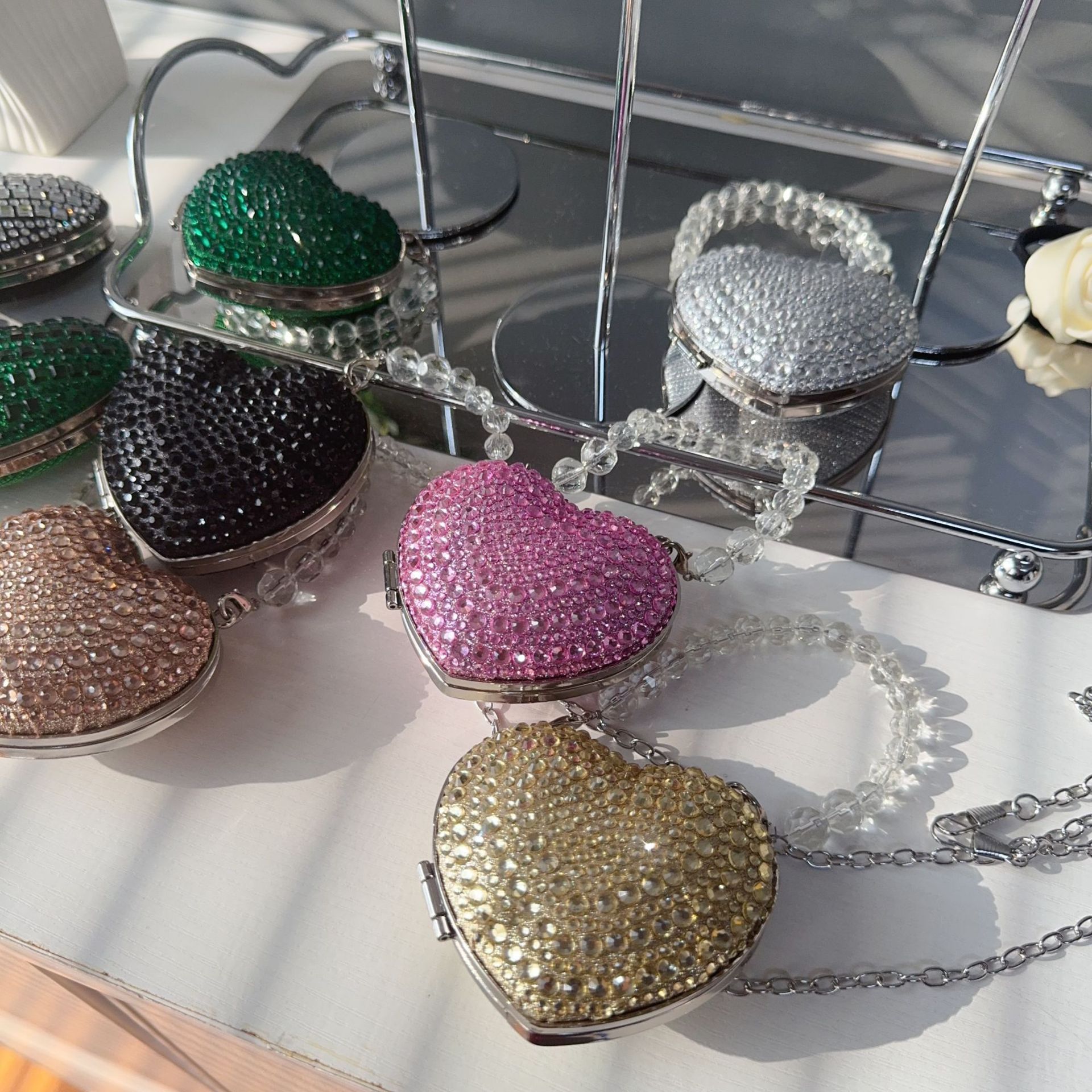 2025 High-end Fashion diamond-encrusted Full Diamond Evening Bag, Small, exquisite and shiny dress bag, Light luxury Dance Party Bag Item Picture