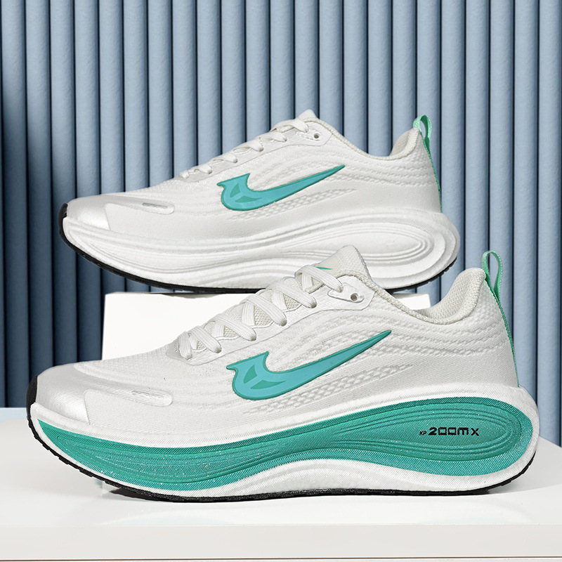 Zapatos de carrera de primavera y otoño superligeros de carbono transpirables de absorción de choque zapatos deportivos de suela suave antideslizante para estudiantes zapatos de carreras especiales ligeros