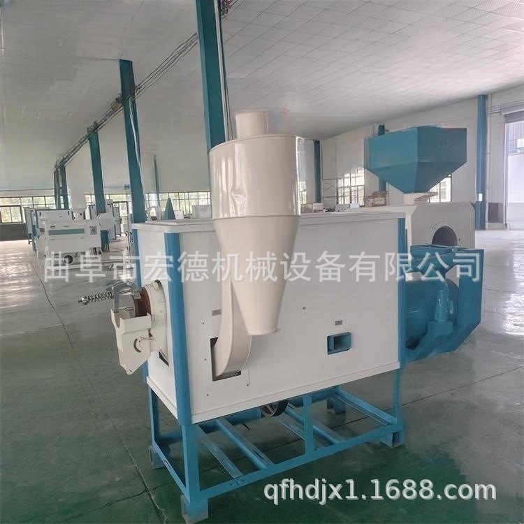 多功能玉米制糁机 苞米大碴子机 玉米去皮打糁机价格