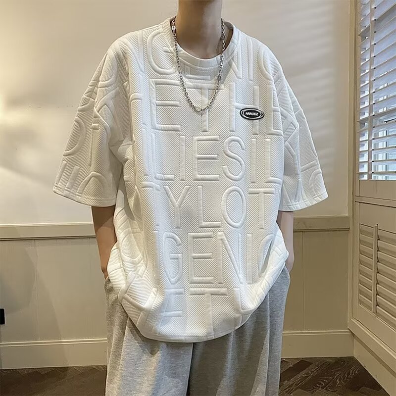 Nuevas camisetas de manga corta para hombres de verano coreano simple camiseta de moda de media manga de estilo de Hong Kong suelta camiseta de moda casual