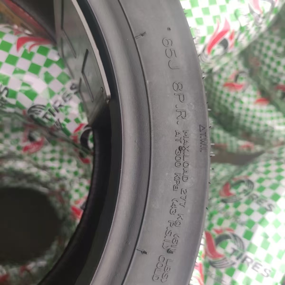 120 70-12 Tires Motorcycle Tires Electric Vehicle Tires Vacuum Tires Scooter Tires Off-Road Tires