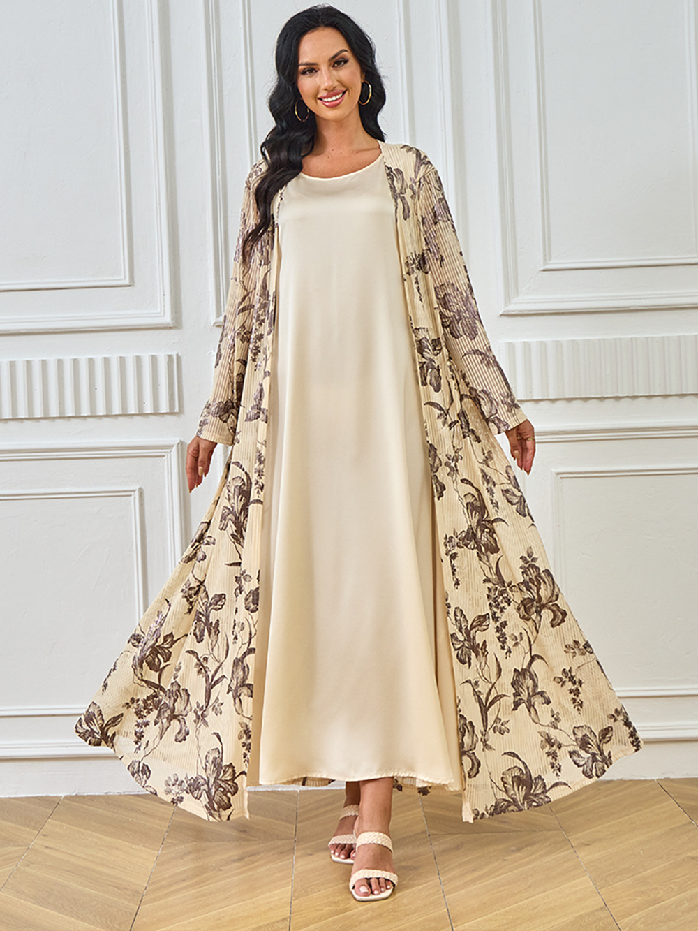 Middle East 2024 Summer New Fashion Gold-Embossed Muslim Dress Dubai Travel Cardigan Robe European And American Women's_ecoleips.com