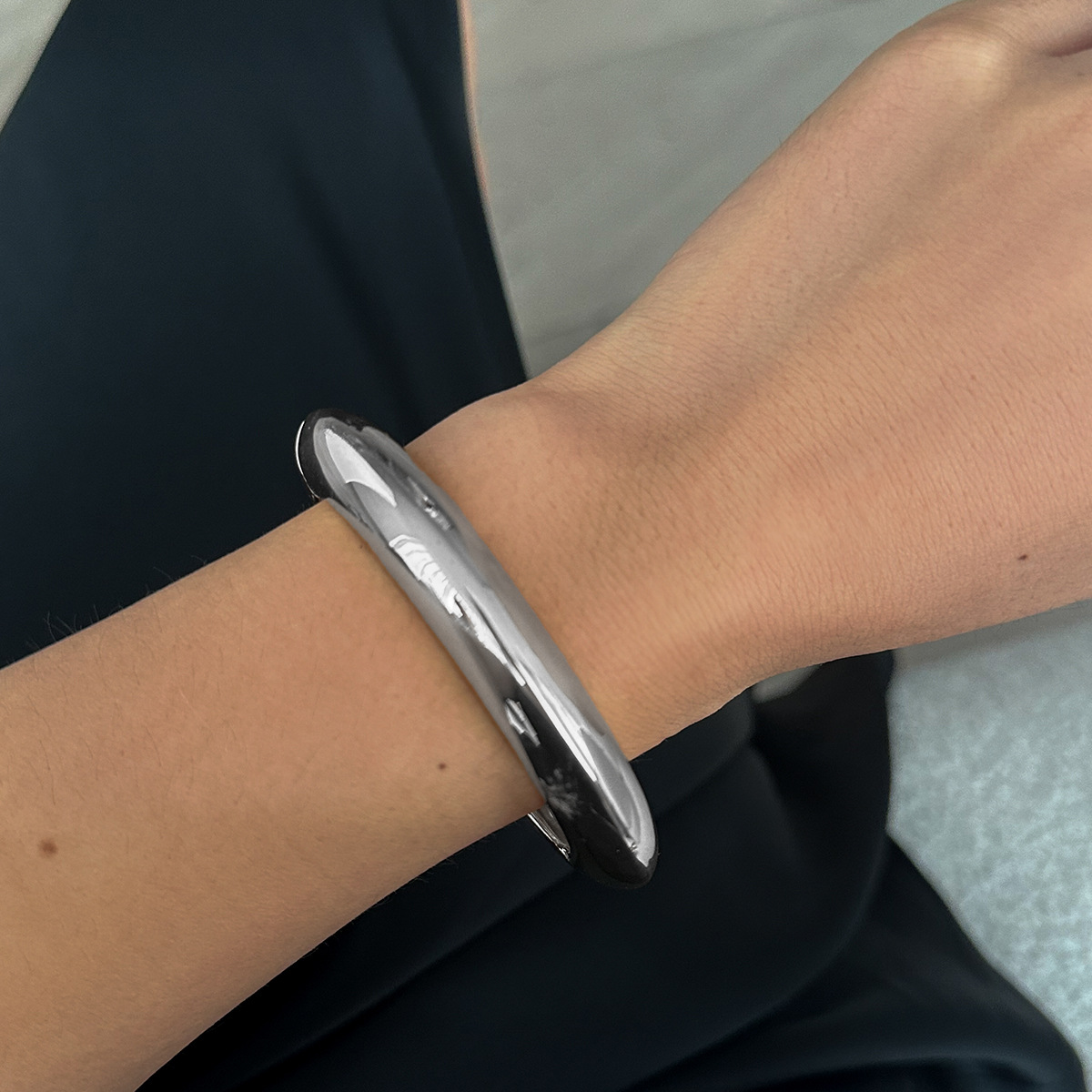55g Weight Bangle Classification Alloy Chain Material 1 Piece Quantity Holiday, Travel Occasion Alloy Material Geometric Pattern Women's Gender Plating Design Elegant, Lady, Simple Style Style Elegant Lady Simple Style Geometric Alloy Bangles Wholesale 43