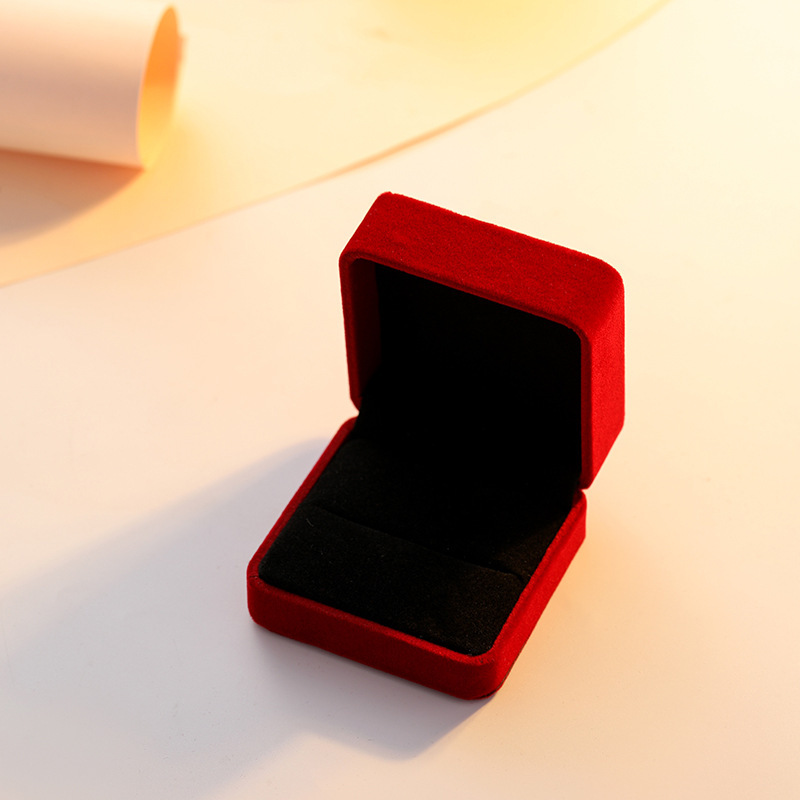 Fuente de fábrica ins caja de joyería de terciopelo caja de anillo pendientes caja de collar caja de brazalete caja de joyería caja de embalaje al por mayor