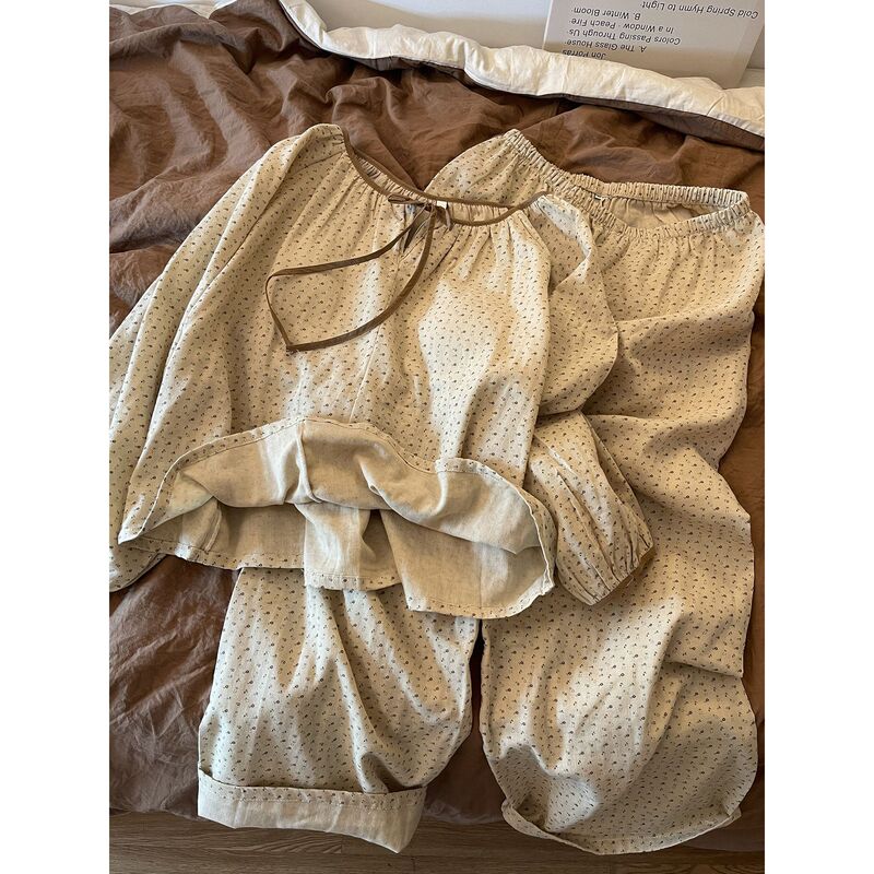 Women's spring and autumn floral long-sleeved pajama set with built-in bra, featuring a sweet and elegant design, made of soft cloud cotton, suitable for wearing at home or as outerwear Women's spring and autumn floral long-sleeved pajama set with built-in bra, featuring a sweet and elegant design, made of soft cloud cotton, suitable for wearing at home or as outerwear