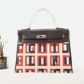 锁扣少女凯莉包手提腋下纯色单肩斜挎包2024质感拼接女包包