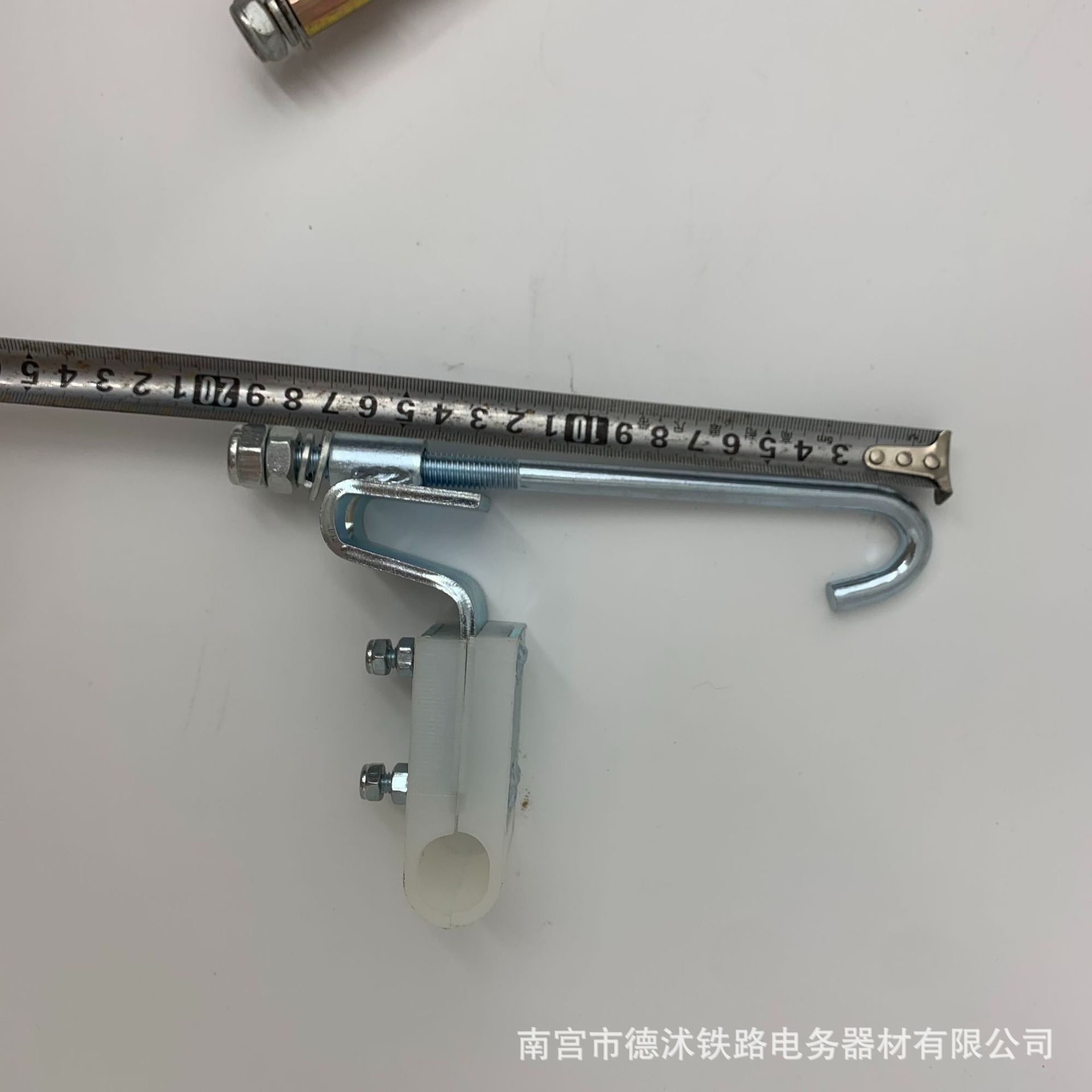 5cd5ba96551eba3efbf5944e7490f5