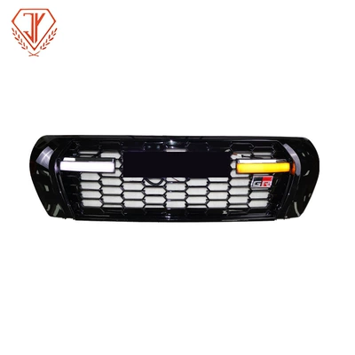 Toyota Cruiser LC200 2008-2015 üçün işıqlı GR model mərkəzi barmaqlıq