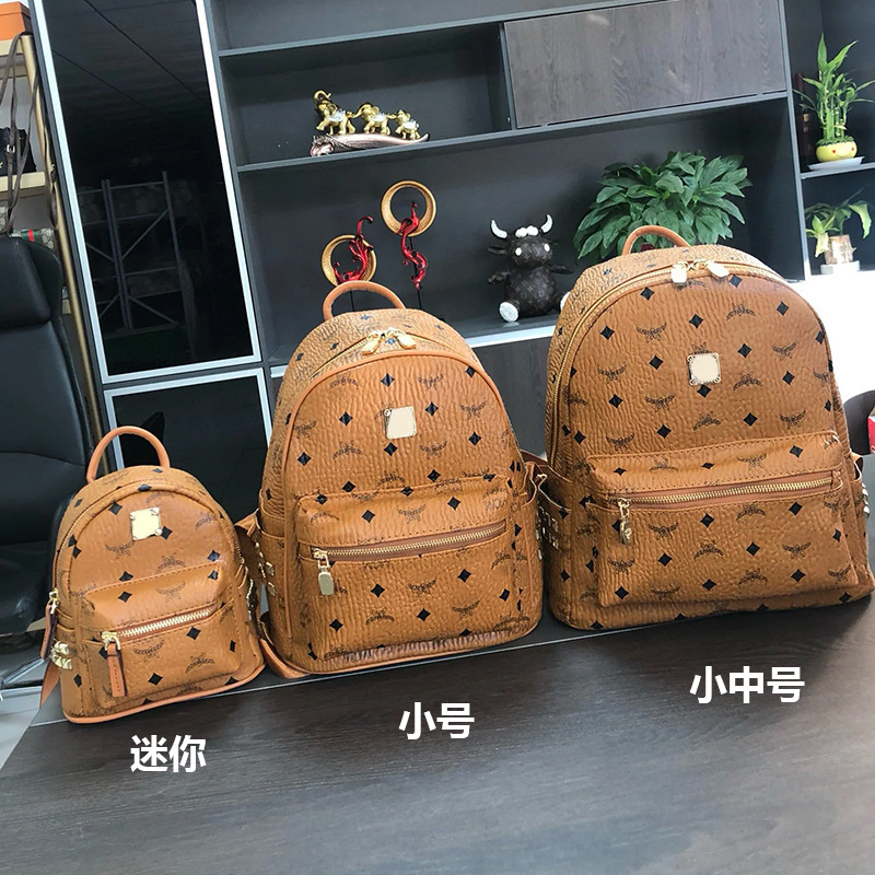Mc Unisex Studded Backpack in Large, Medium, and Small Sizes, Mini Backpack, Travel Bag, Casual and Versatile for Going Out Mc Unisex Studded Backpack in Large, Medium, and Small Sizes, Mini Backpack, Travel Bag, Casual and Versatile for Going Out