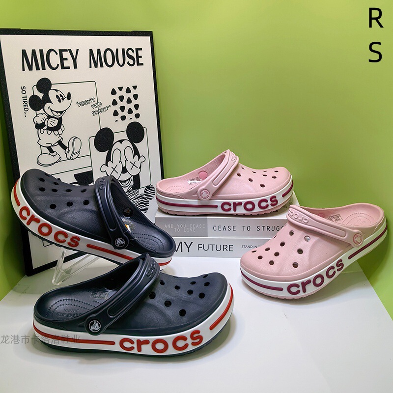 Original Cross Fashion Clogs for Men and Women, Couple Style, Non-Slip Outdoor Beach Sandals with a Soft Stepping Feel Original Cross Fashion Clogs for Men and Women, Couple Style, Non-Slip Outdoor Beach Sandals with a Soft Stepping Feel