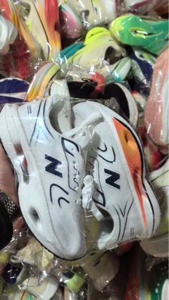 福建品牌鞋批发处理鞋赶集摆摊运动鞋子货源高弹跑步鞋库存外贸鞋