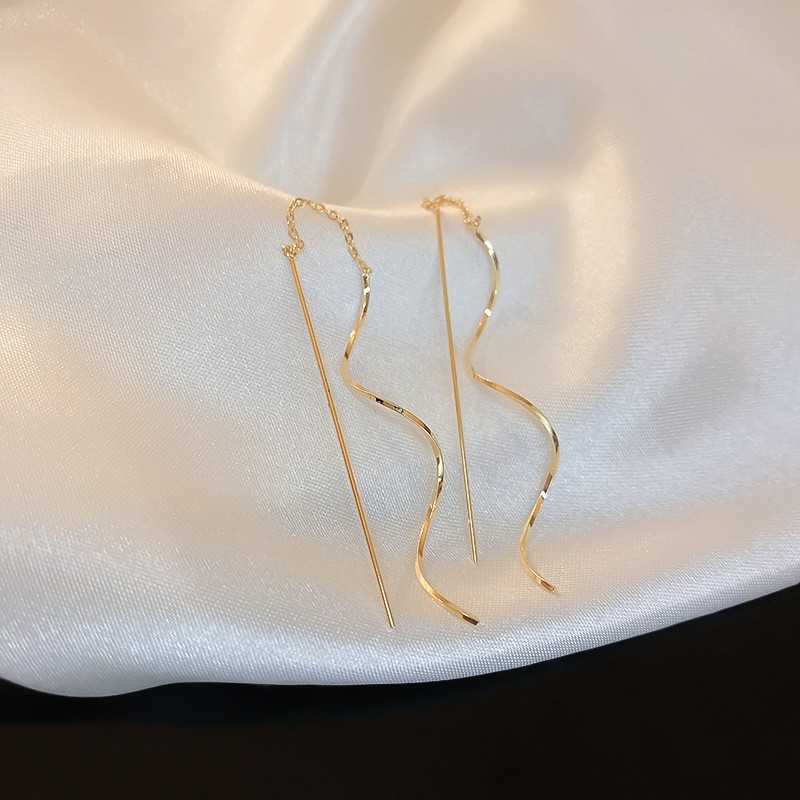 Pendientes de borla de flores transfronterizas de aguja de plata Pendientes de diseño de nicho europeo y americano Pendientes de temperamento de moda femenina Lujo ligero y de alta gama