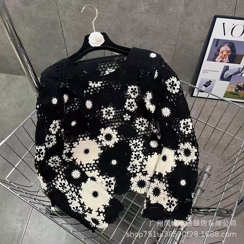 Autumn New Round Neck Knitted Hollow Color Matching Fashionable Stylish High-End Niche Knitted Sweater for Women
