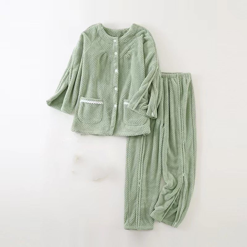寝たきりの看護服は着やすいです。|undefined