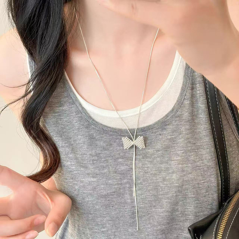 Otoño y invierno minimalistas collares colgante de goteo de Feng Shui mujeres chaqueta larga suéter cadena casual accesorios de lujo ligero