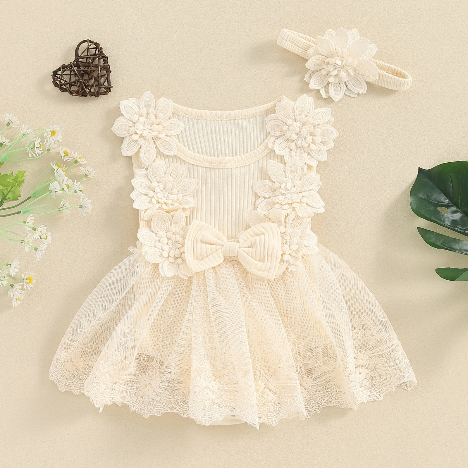 Cute Solid Color Flower Bow Knot Cotton Baby Rompers display picture 12