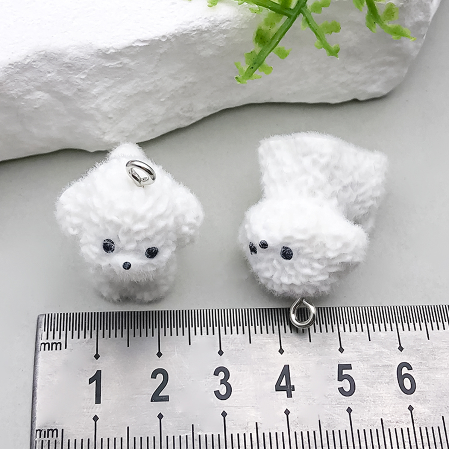 레진 몰려든 서 있는 강아지 비숑 프리제 31x26mm-6.5g-22937 1개