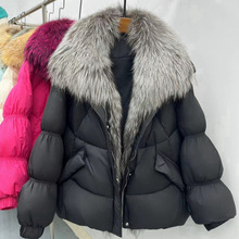2025冬季新款时尚精致优雅干练随性柔软银狐毛毛领洋气鹅绒羽绒服