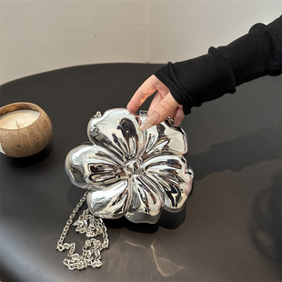 2024�¿�䁆������Ůʿ���ð�朗lб����羳�r�����������