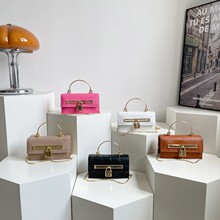 �{�~�y����Ů2025�¿�W���r�д��μ�С����ʯ�^�y�|��б��